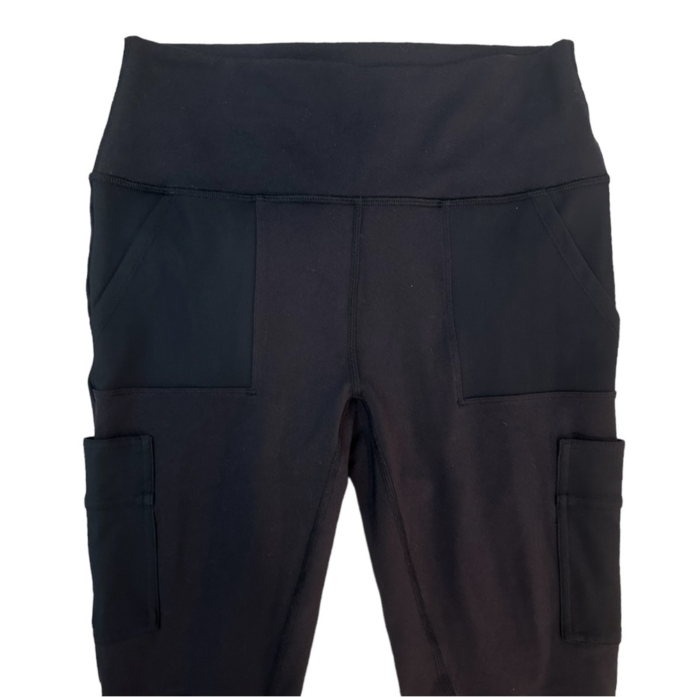 ALO Yoga High-Waist Cargo Leggings - Picture 5 of 9
